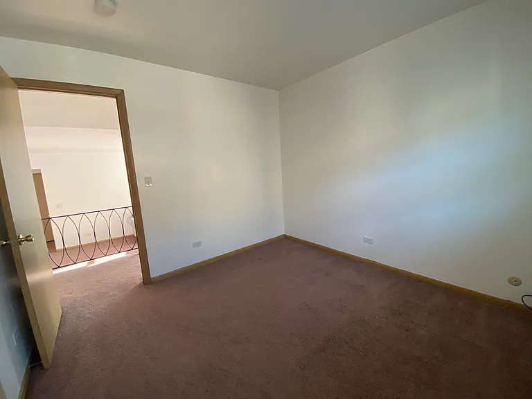 Middle Bedroom