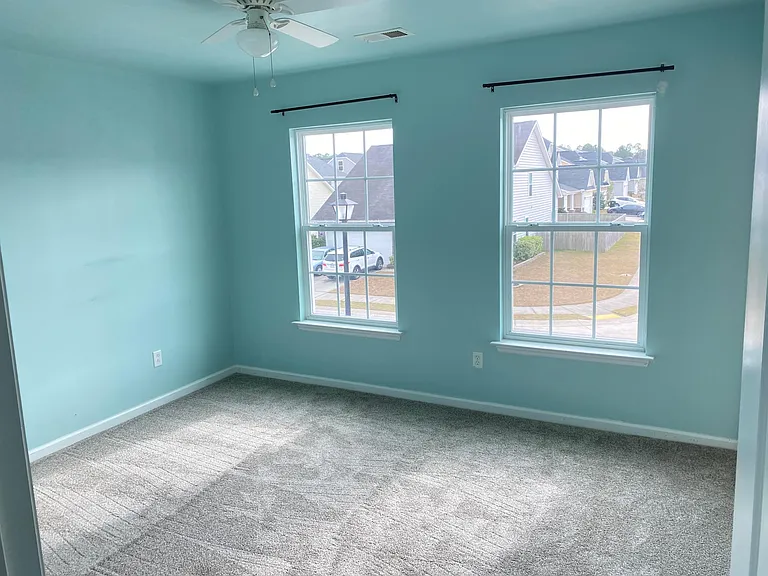 406 Gianna Ln — Photo 12