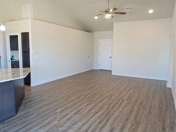 5th image of 6708 W Vizcanio Place