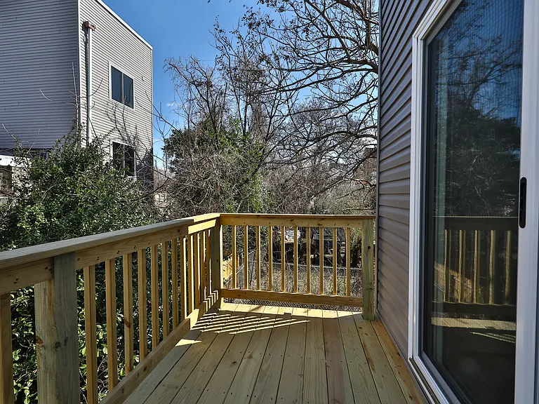 935 W Dauphin St #B — Photo 24