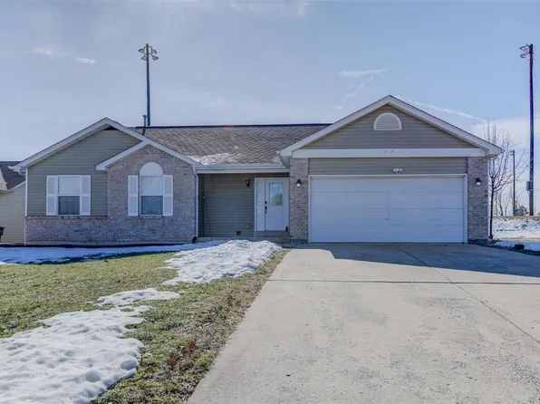 512 Northview Park Ct, Wentzville, MO 63385