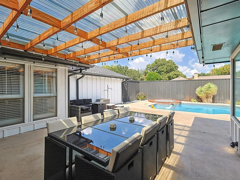 3705 Trilogy Dr — Photo 30
