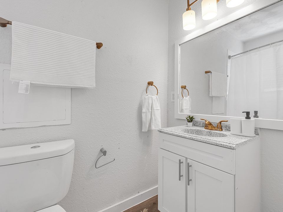 Costa Bella Apartments 3706 W 8th St Dallas TX Zillow