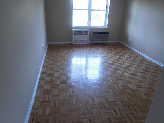 3rd image of 1666 Bell Blvd #719