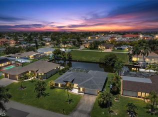 2526 SE 19th Pl, Cape Coral, FL 33904