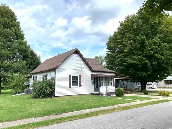 106 E 3rd St, Worthington, IN 47471