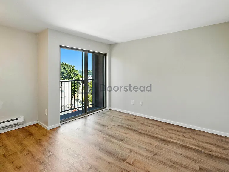 601 Summit Ave E #401 — Photo 18