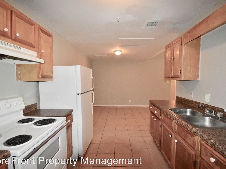 1st image of 7631 Windsor Oaks