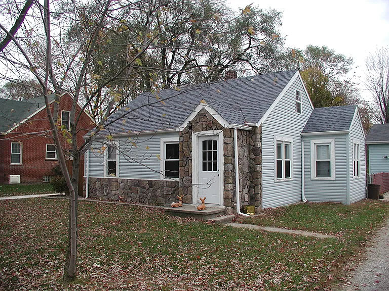7219 Washington St — Photo 1