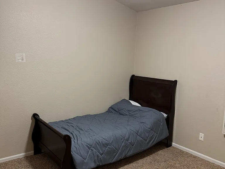 7879 W Kerry Ln — Photo 22