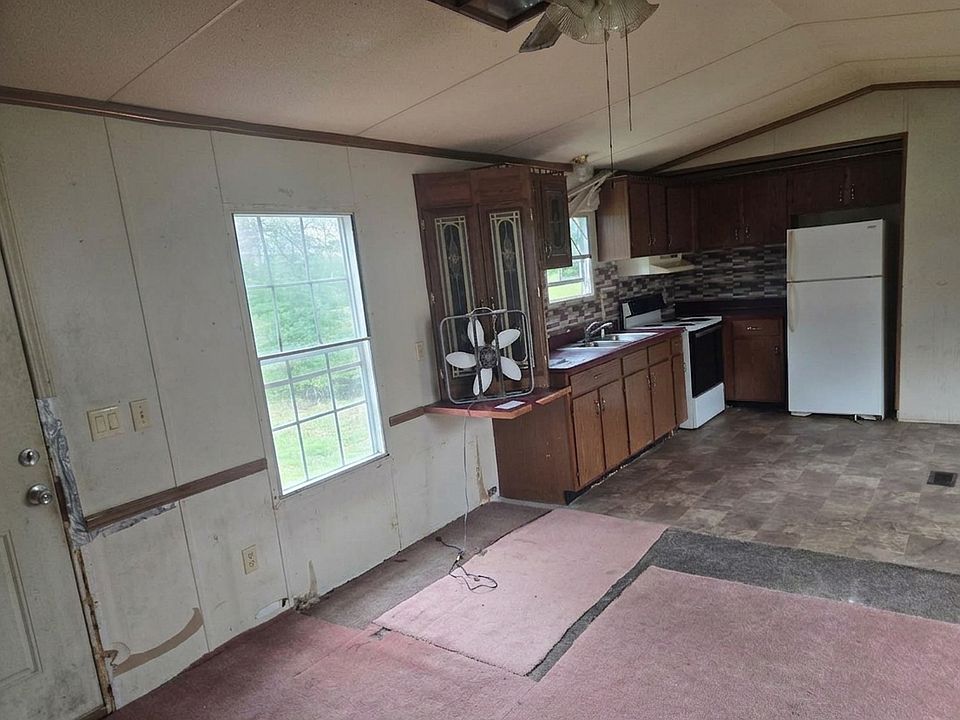 1st image of 11 Jacob Ln #1