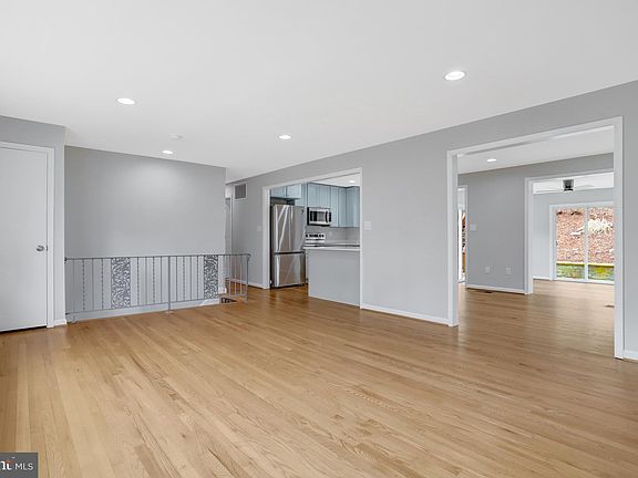 5th image of 5820 Bush Hill Dr