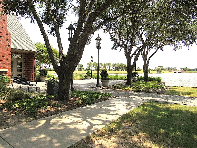 21158 Staked Plains Dr — Photo 45