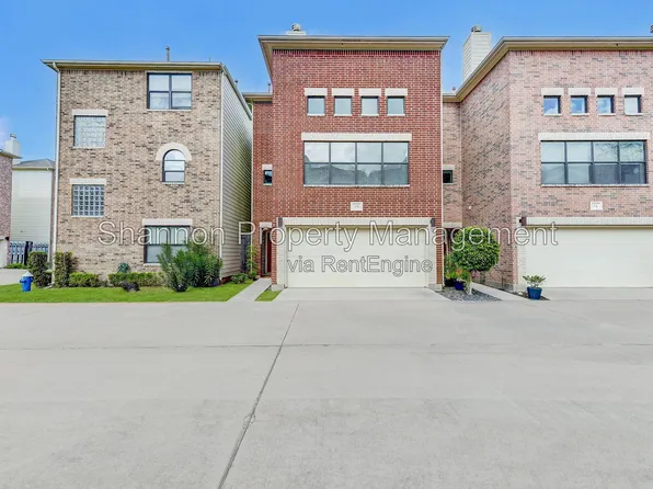 650 Westcross St #35, Houston, TX 77018