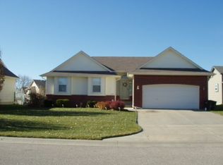 2742 E Meadow Oaks Ct, Wichita, KS 67220