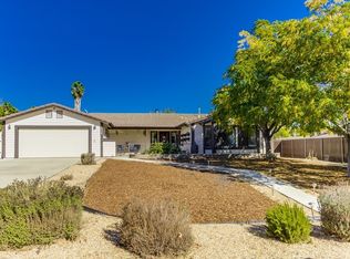 16319 Scarbery Rd, Ramona, CA 92065