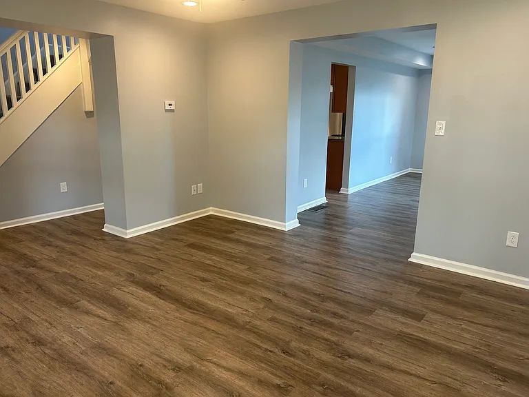 2605 Maple Ave — Photo 7