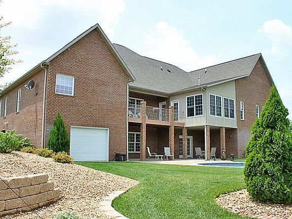 4th image of 301 Trillium Ln