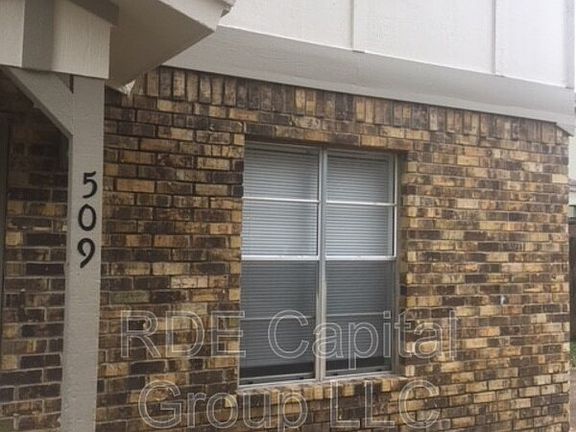 3rd image of 509 Norwood Cir E