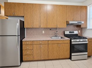 2428 23rd St APT 2, Astoria, NY 11102