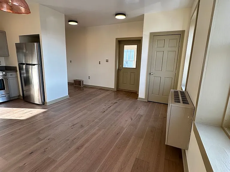 263 Main St — Photo 7