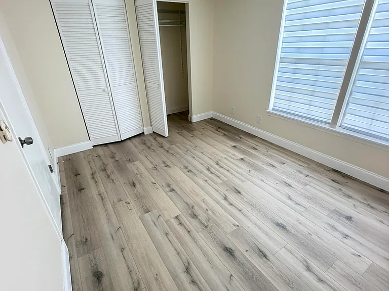 317 Georgian Park Dr — Photo 9