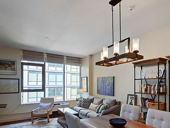 2nd image of 2-17 51st Ave #423