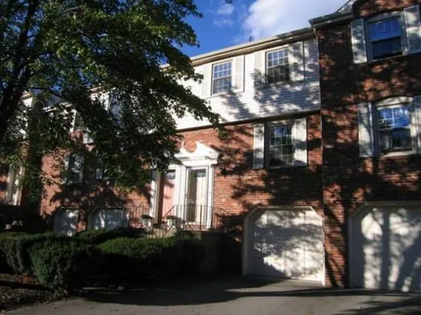229 Scott Ln, Venetia, PA 15367