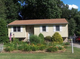 327 Chestnut Dr, Butler, PA 16001