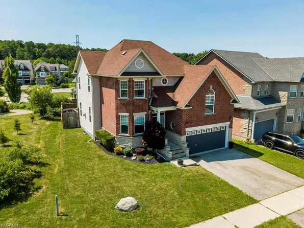 767 Lucerne Ave, Waterloo, ON N2T 2Y3