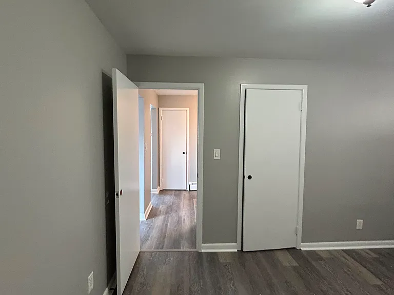 564 Center St #2 — Photo 8