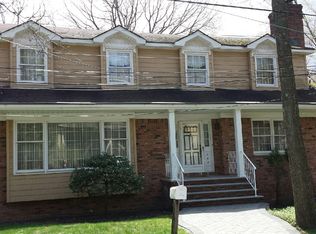 248 London Rd, Staten Island, NY 10306