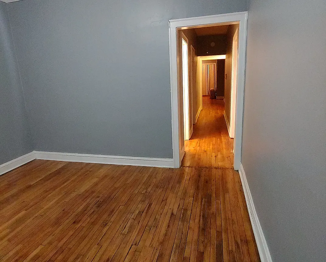 4 bed, 1000 sqft, $2,000 — Photo 4