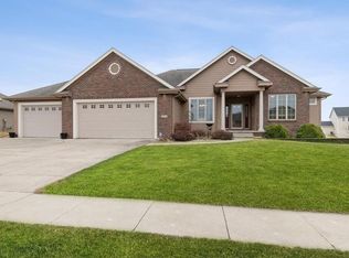 1015 NE 43rd St, Ankeny, IA 50021