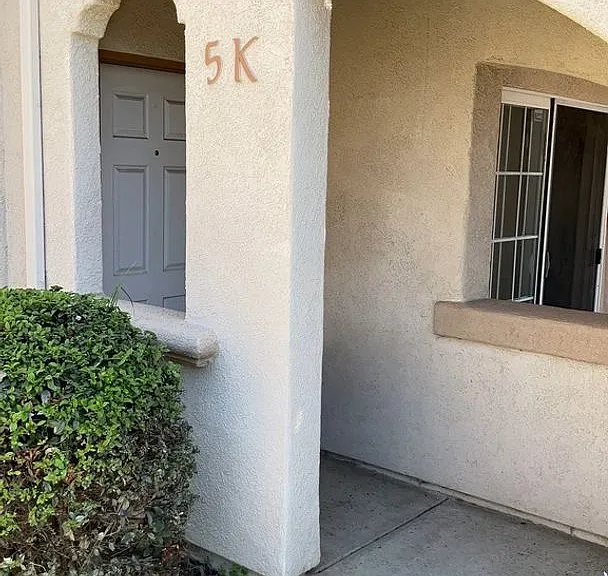 610 Sunrise Dr #5K — Photo 1