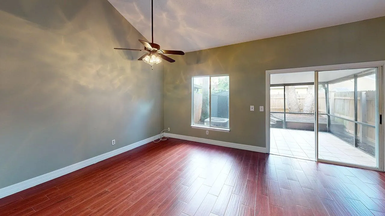 3 bed, 1216 sqft, $1,850 — Photo 4