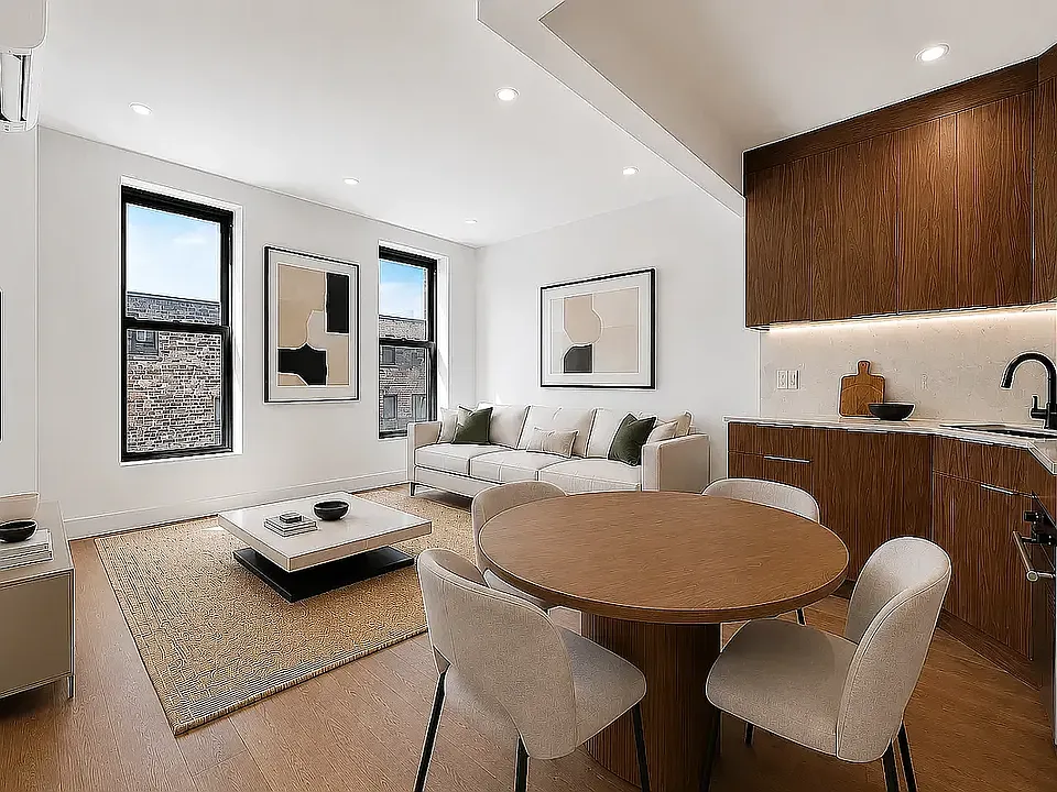 207 8th Ave #5R