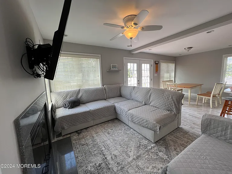 108 Jeanette Dr — Photo 5