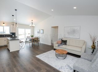 4553 Blue Stem Way, Moorhead, MN 56560