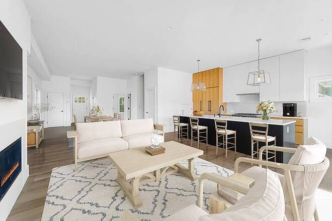 1st image of 68 Foster Ave #1/2