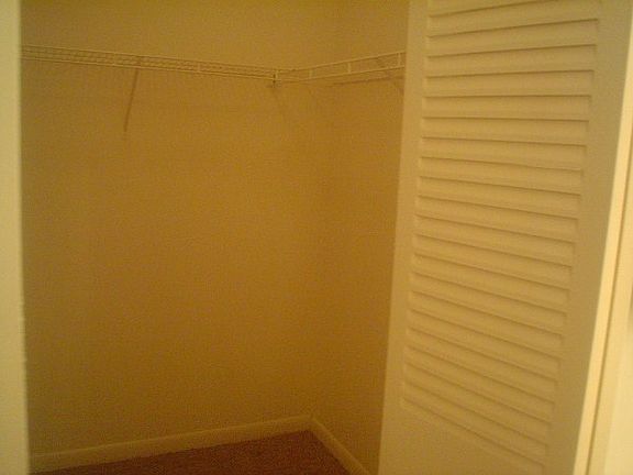4th image of 1427 Sussex Dr