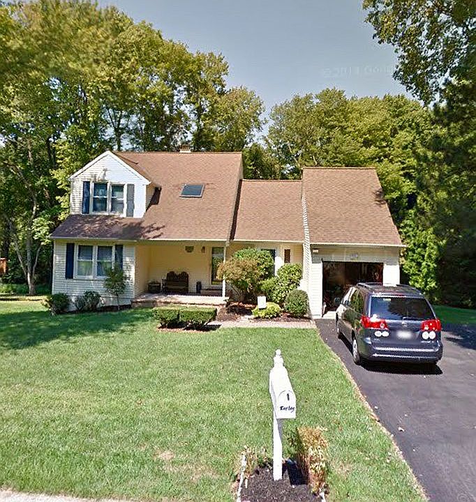 1st image of 33 Sheffield Ln