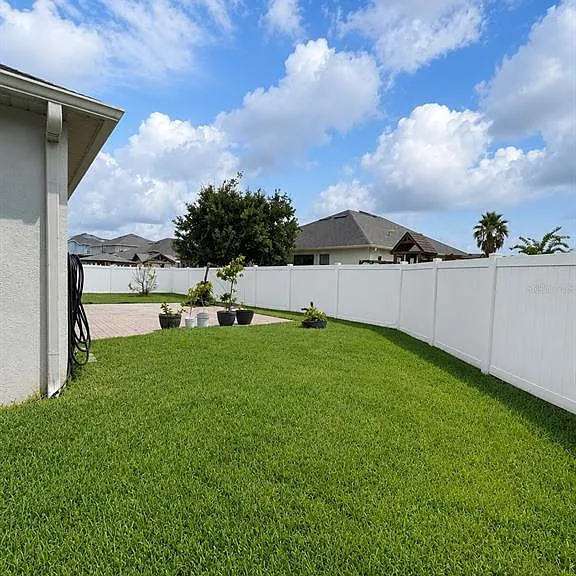 12061 Lidflower St — Photo 43