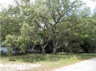 127 Gilmore Dr, Gulf Breeze, FL 32561