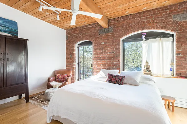 Sold by Owner | media 13