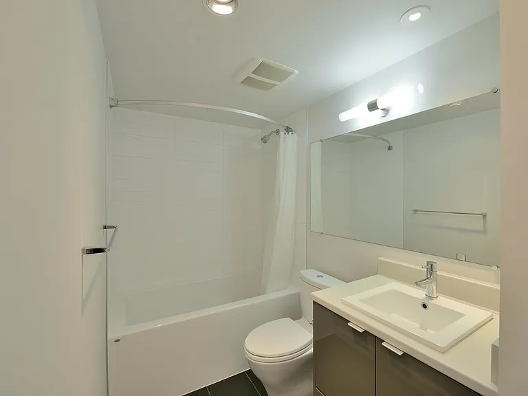 161 W Georgia St #705 — Photo 6