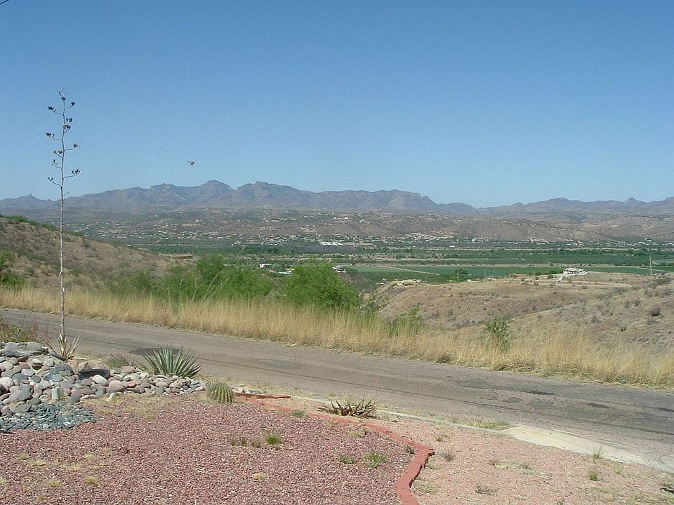 2nd image of 345 Camino Magnifico