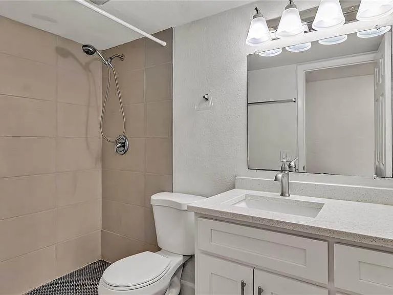 5900 22nd Ave N #1 — Photo 11