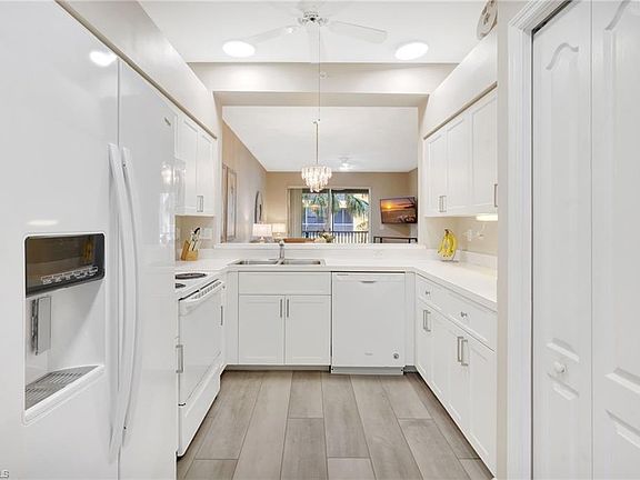 2nd image of 9300 Highland Woods BLVD #3210