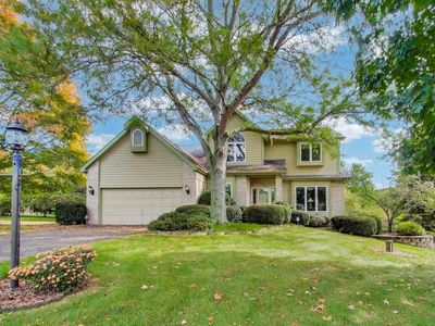 8720 Galleria Ct, Spring Grove, IL, 60081